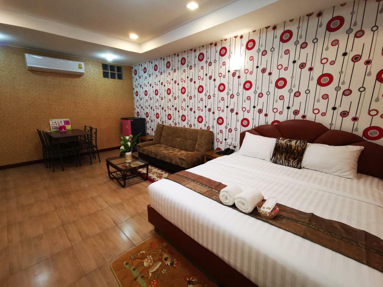 Hi Tech Resort Kabin Buri Eksteriør bilde