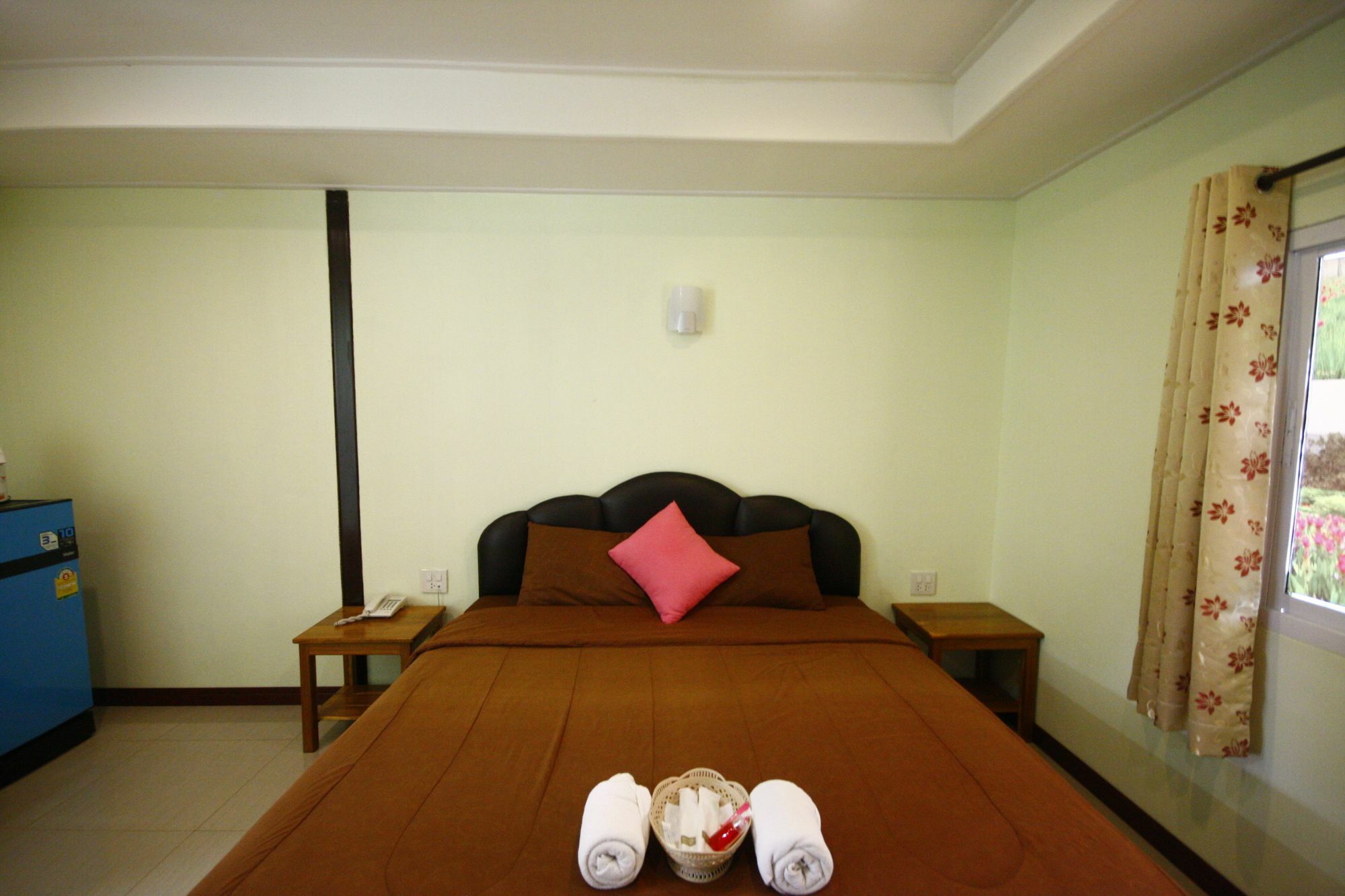 Hi Tech Resort Kabin Buri Eksteriør bilde